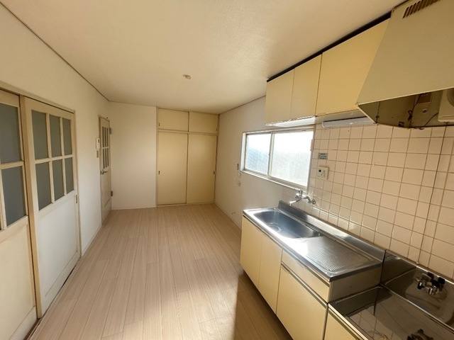 エステート山崎 室内写真1
