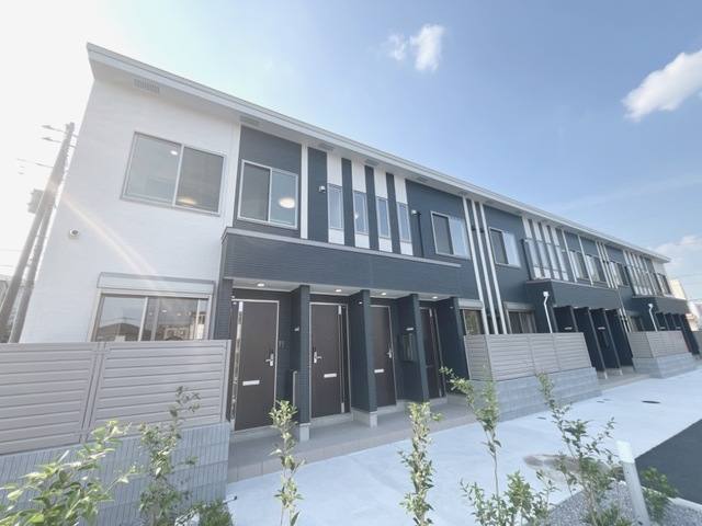 ルナーヴィラージュ 建物画像
