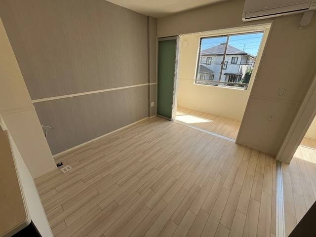 サンライズE 室内写真1