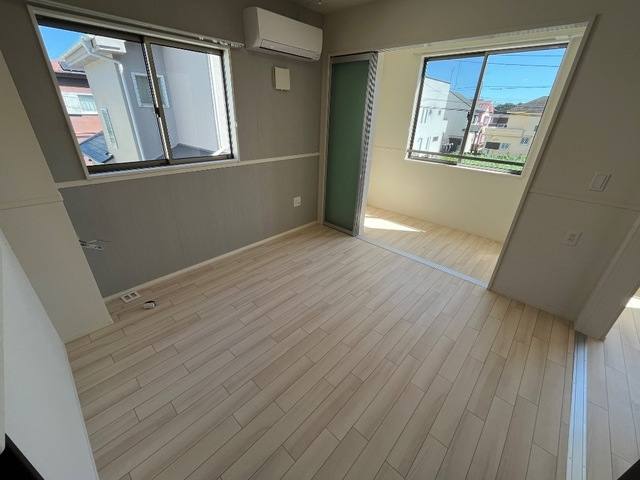 サンライズE 室内写真1