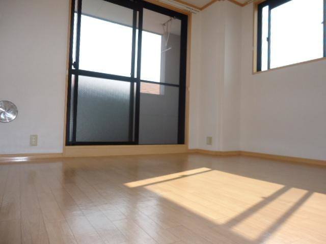 クレール湘南 室内写真1