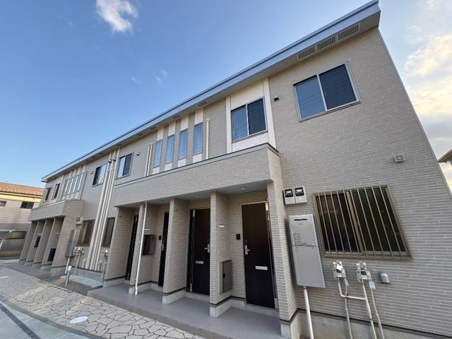 サン・サルーテ 建物画像