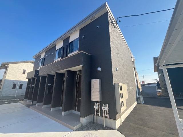 クリスタルコート北鶉 建物画像