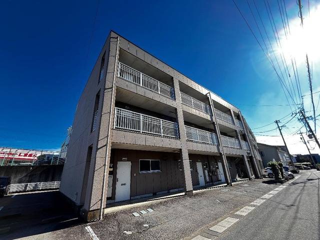 コートプレイス East West