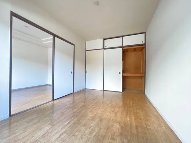 コートプレイス Ｅａｓｔ Ｗｅｓｔ 室内写真6