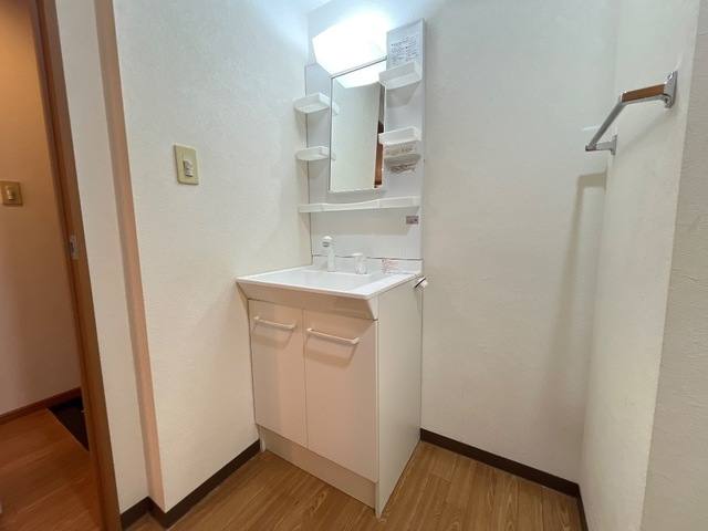 ワンロード・加茂川 室内写真1