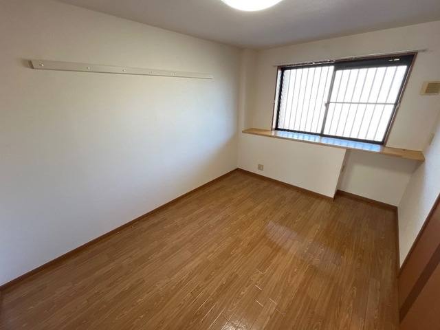 ワンロード・加茂川 室内写真5