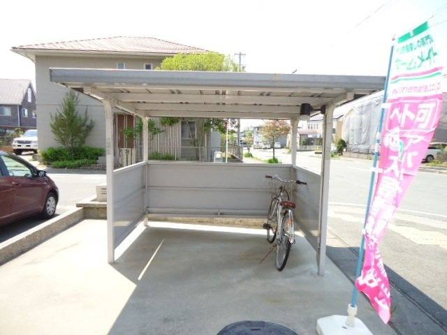 シャインヒルズ 室内写真3