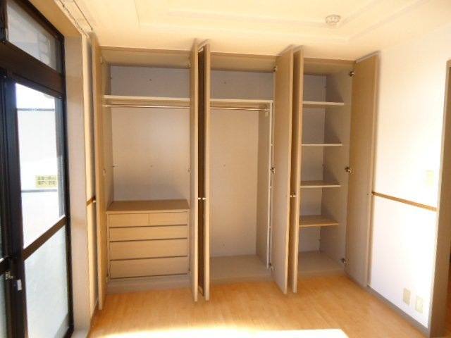 シャインヒルズ 室内写真5