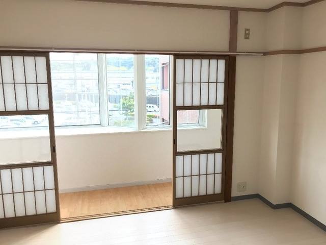 マンション川西 室内写真1