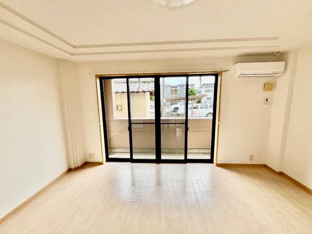シャインプレイス 室内写真12