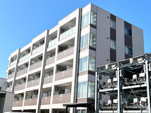 トレシャーナ 建物画像