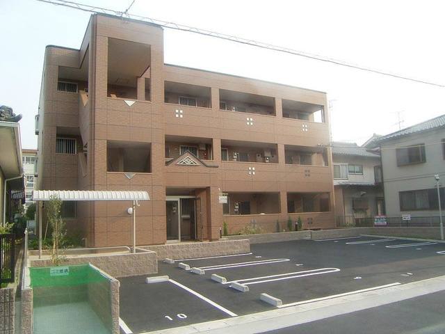 メゾングレース楠 建物画像