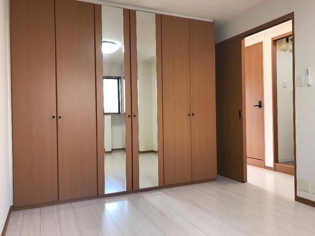 アーバン グラス 室内写真6