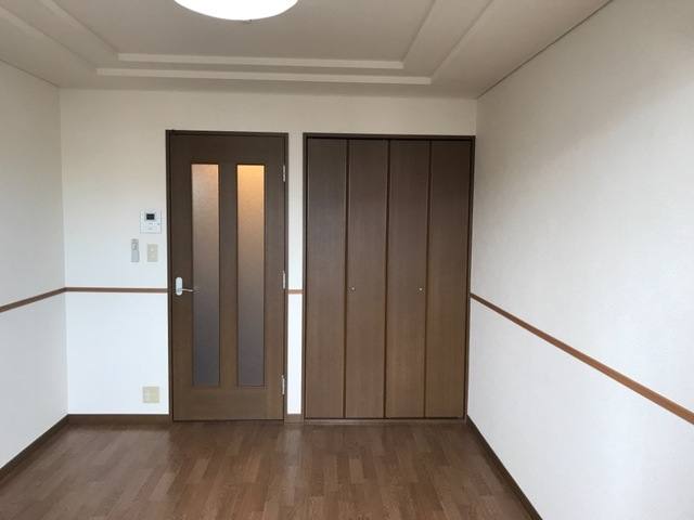 アヴィニョン 室内写真1