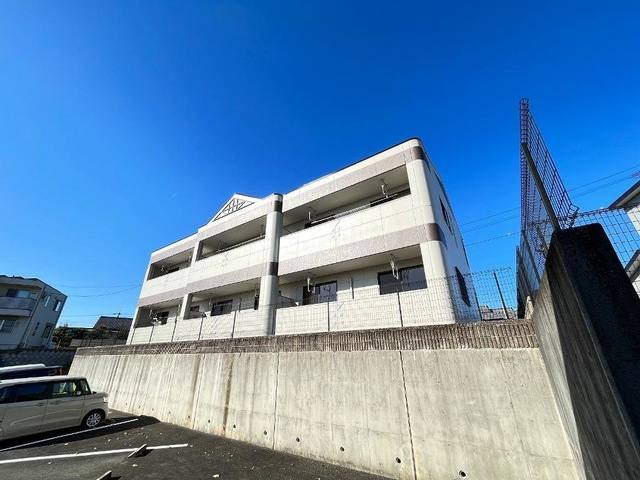 ホワイトハウス草間