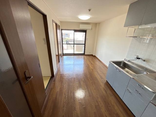 グランディール羽根 室内写真1