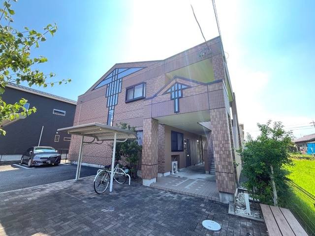 ウエストウッド 建物画像