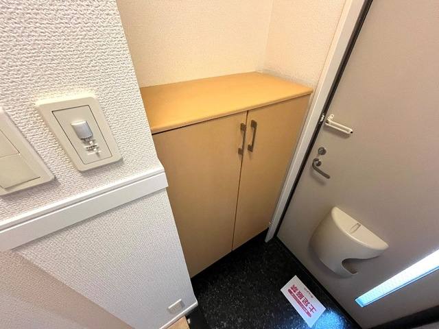 コンフォール雁宿 室内写真13