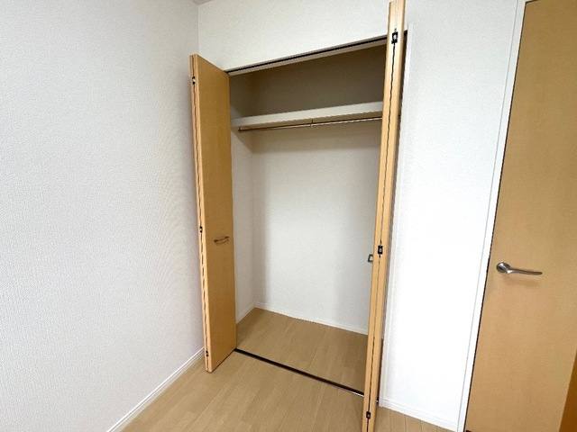 コンフォール雁宿 室内写真16