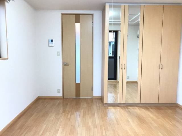 ソレイユⅢ番館 室内写真1