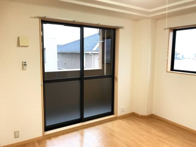 ソレイユⅢ番館 室内写真4
