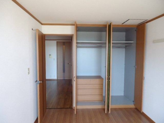 クローバーガーデン 室内写真4