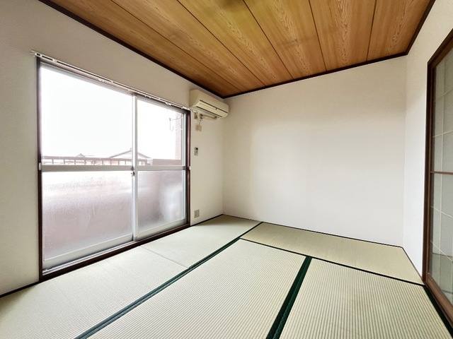 ステージニューポイント 室内写真1