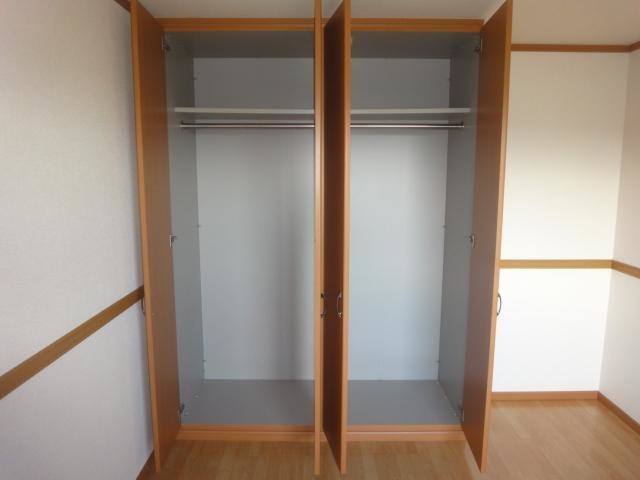 グランディール東海 室内写真11