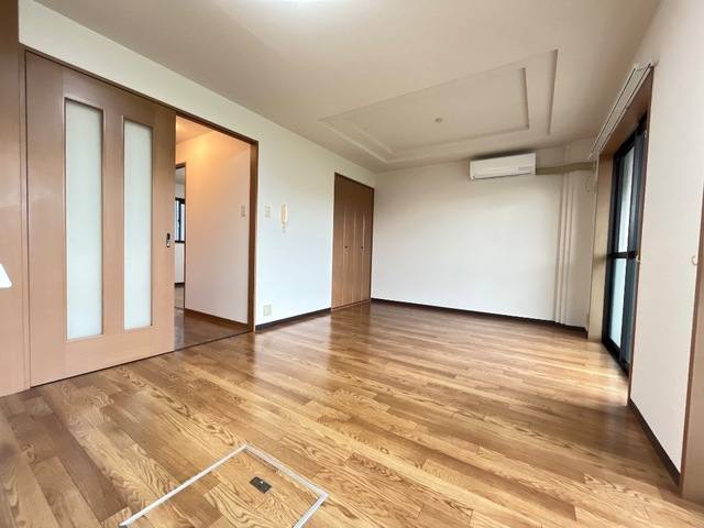 エクセルフジ 室内写真1