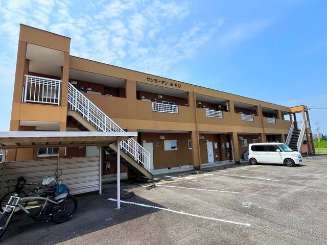 サンガーデンみやび 建物画像