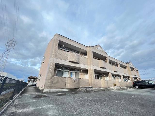 クィーンズコートA棟 建物画像