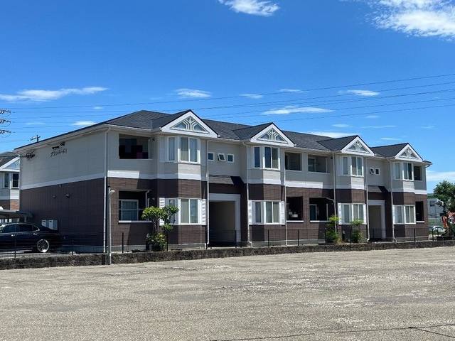 グランバード 建物画像