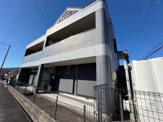 House Of Azalea 建物画像