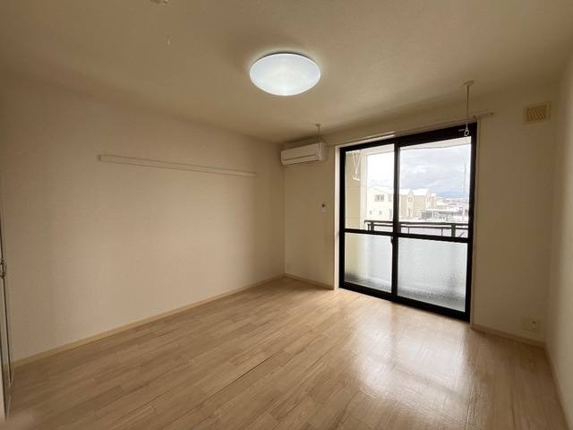 ＥＡＳＥ ＣＯＵＲＴ 室内写真1