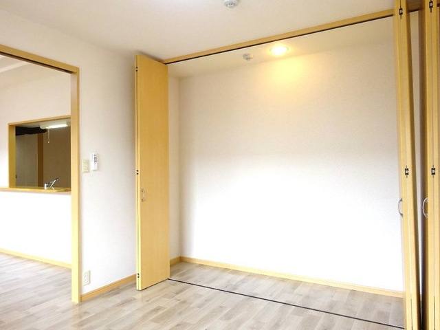 ロイヤルコート 室内写真6