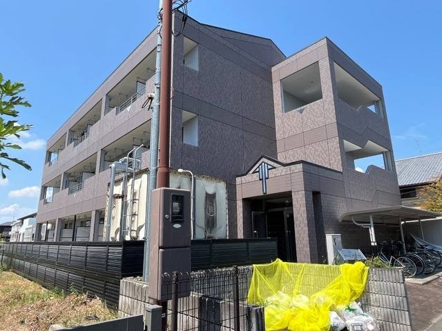 ＷＩＮＧ ＨＯＵＳＥ 室内写真2