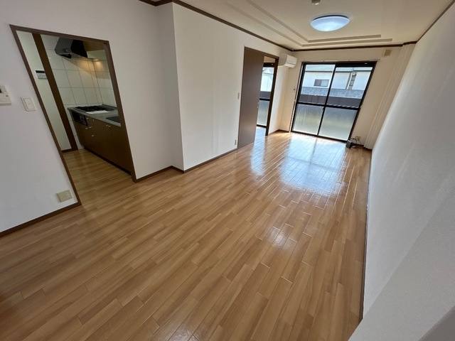 グランドールＡ 室内写真1