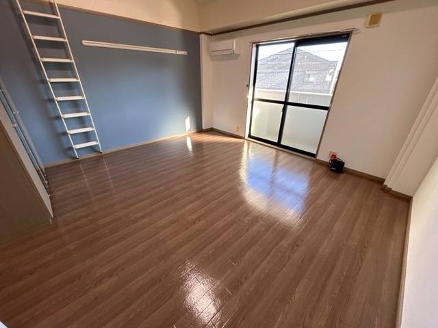 アシュランス 室内写真1