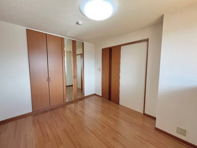 ロイヤルヒルズ青山 室内写真5