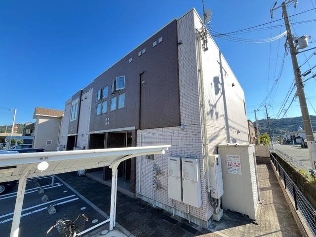 ヴェルジュール佐土 建物画像