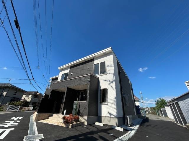 プラシッド ピュール 建物画像