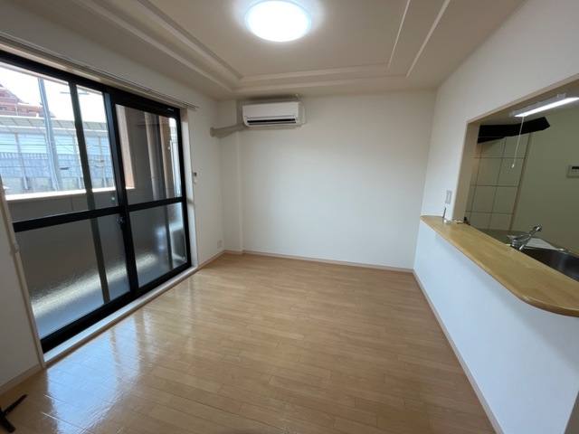加古川市平岡町土山の賃貸住宅／2LDK 室内写真1