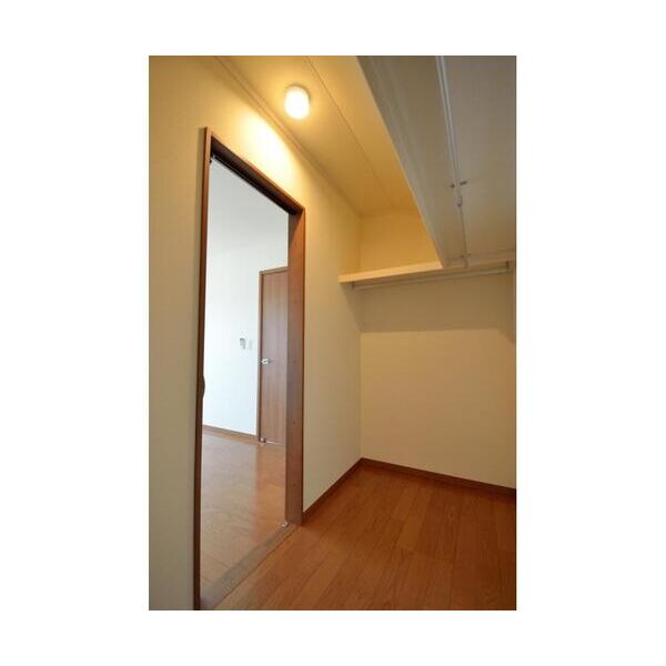 駒井町3丁目戸建 室内写真3