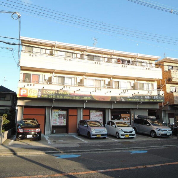 上野坂グランハイツC 建物画像