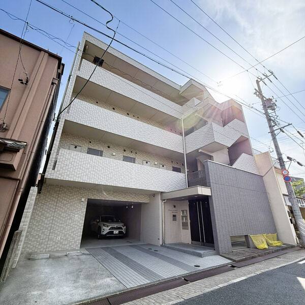 アヴェニール　ヤサカ 建物画像
