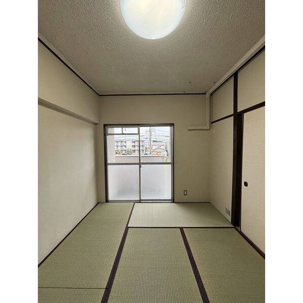 伊奈住宅 S棟 室内写真2