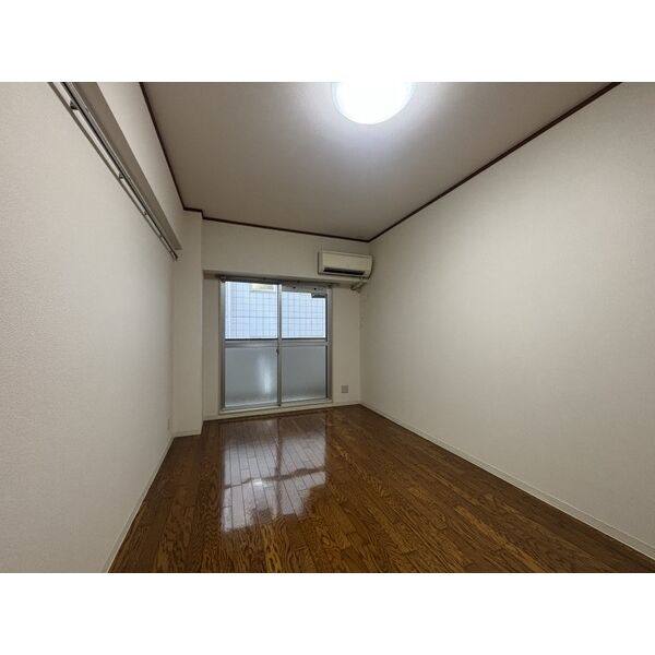 H.O.M.E.S.伊勢山 室内写真1