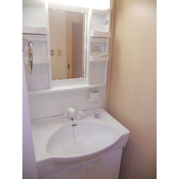ゲマインシャフト 室内写真6