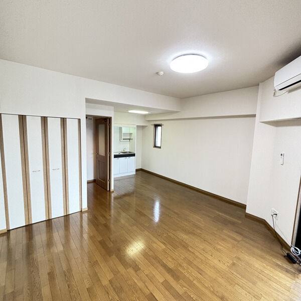 秀明館 室内写真2